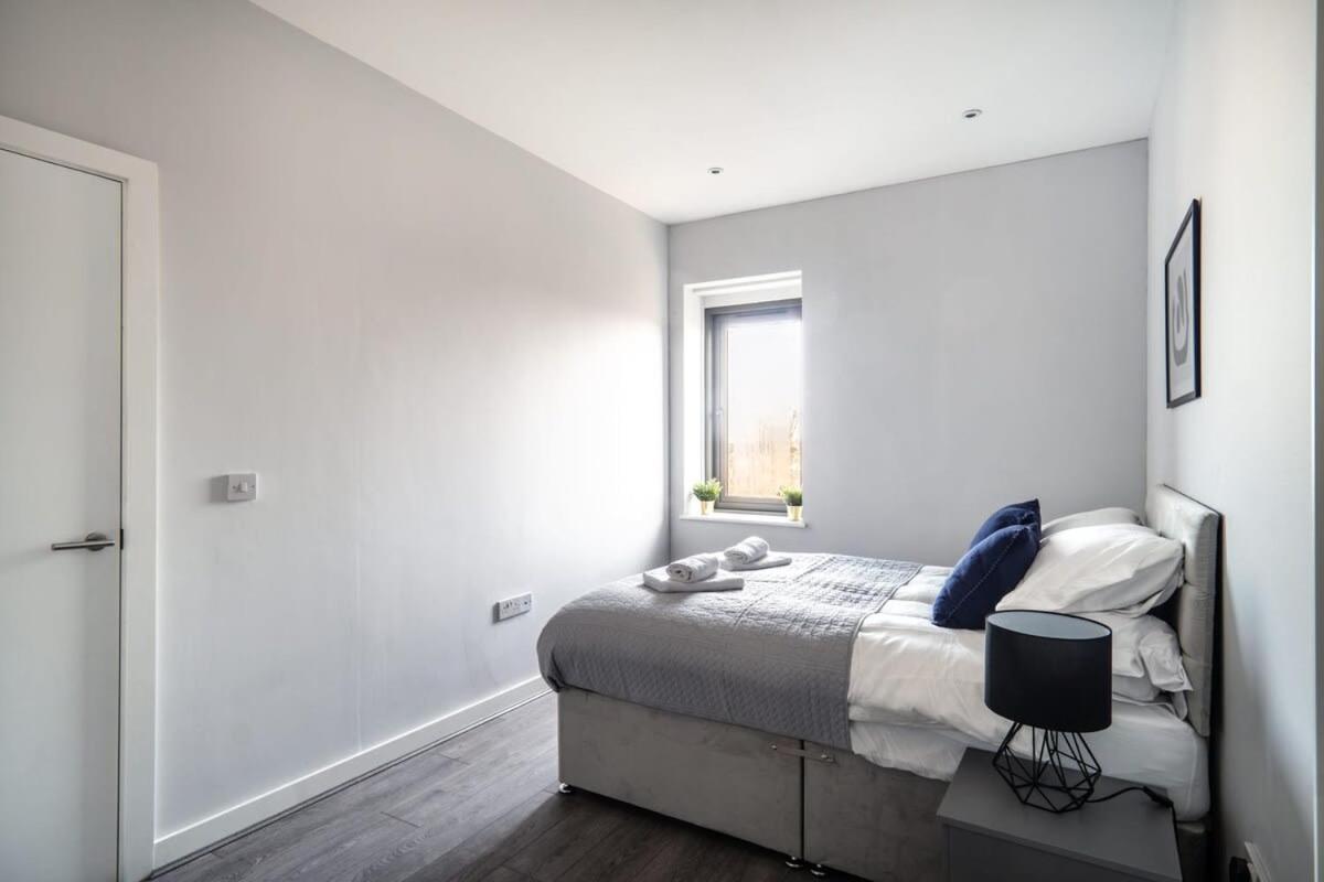 Modern & Spacious 2 Bed Apartment In Waterloo Liverpool Экстерьер фото