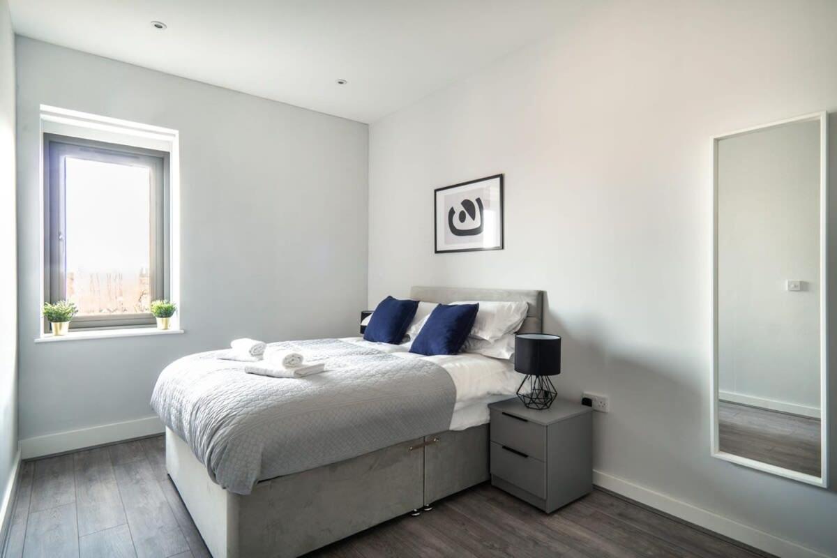 Modern & Spacious 2 Bed Apartment In Waterloo Liverpool Экстерьер фото